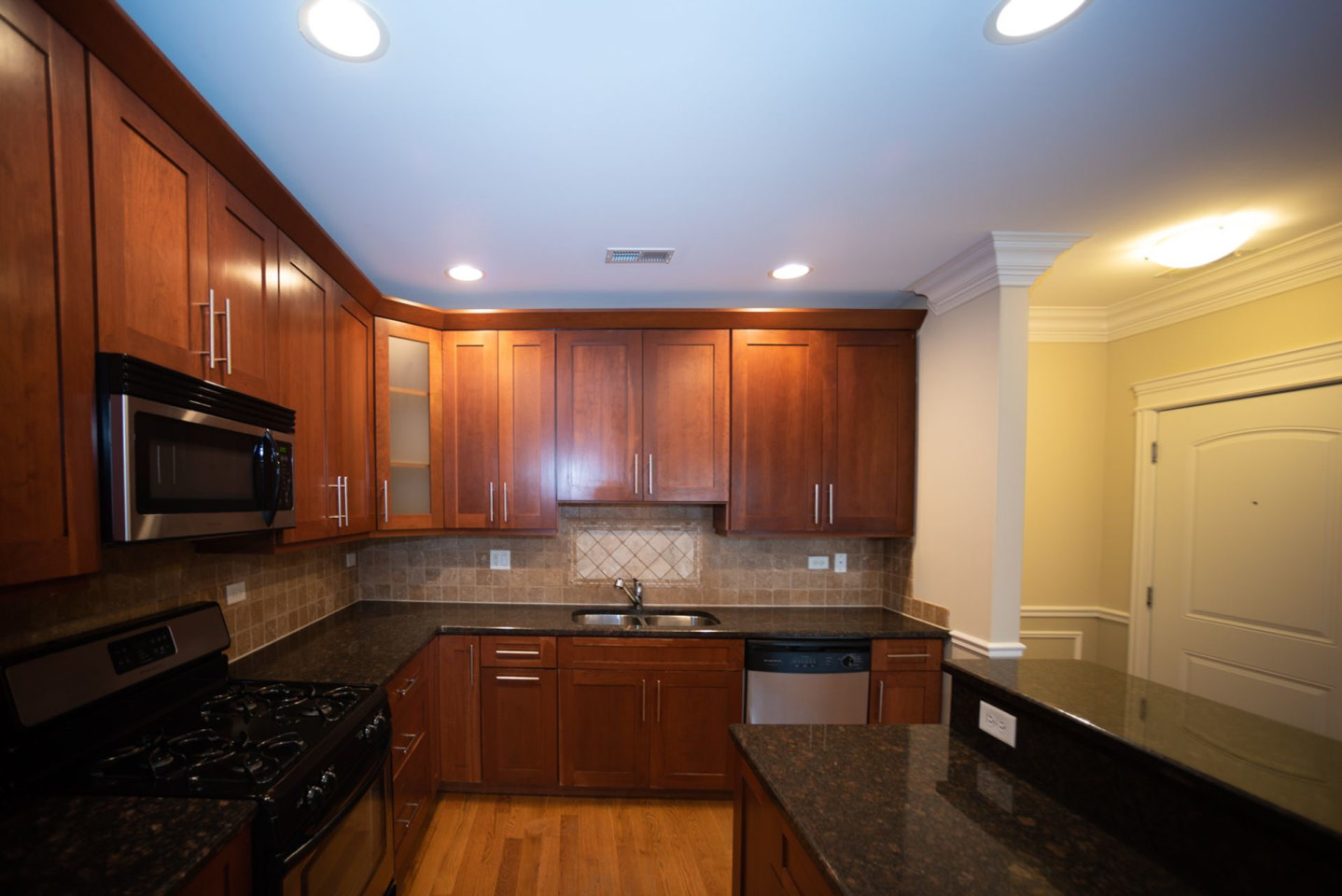 2904 W Belmont Ave Image 6