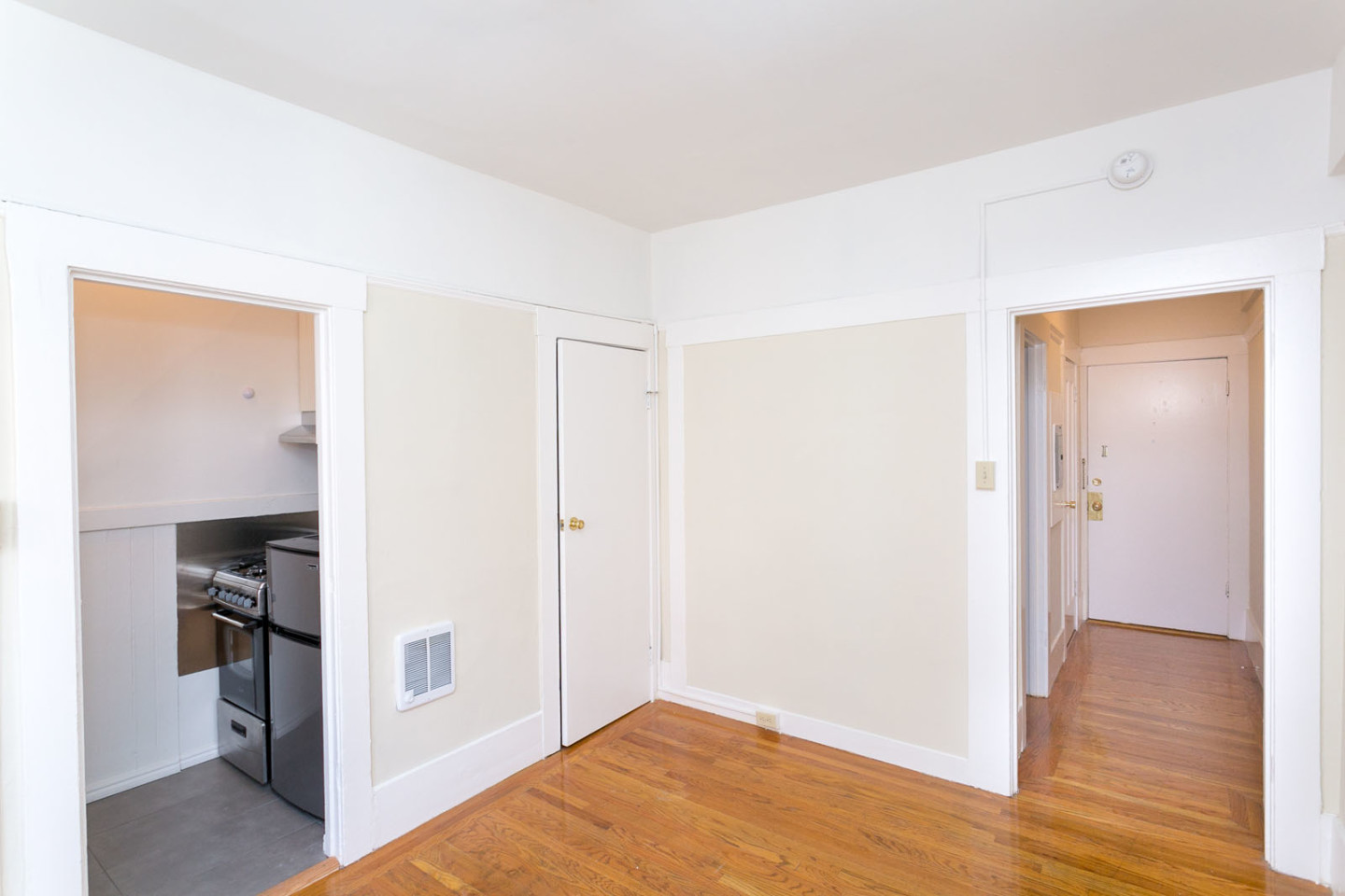 1025 Post Apartments Image 24