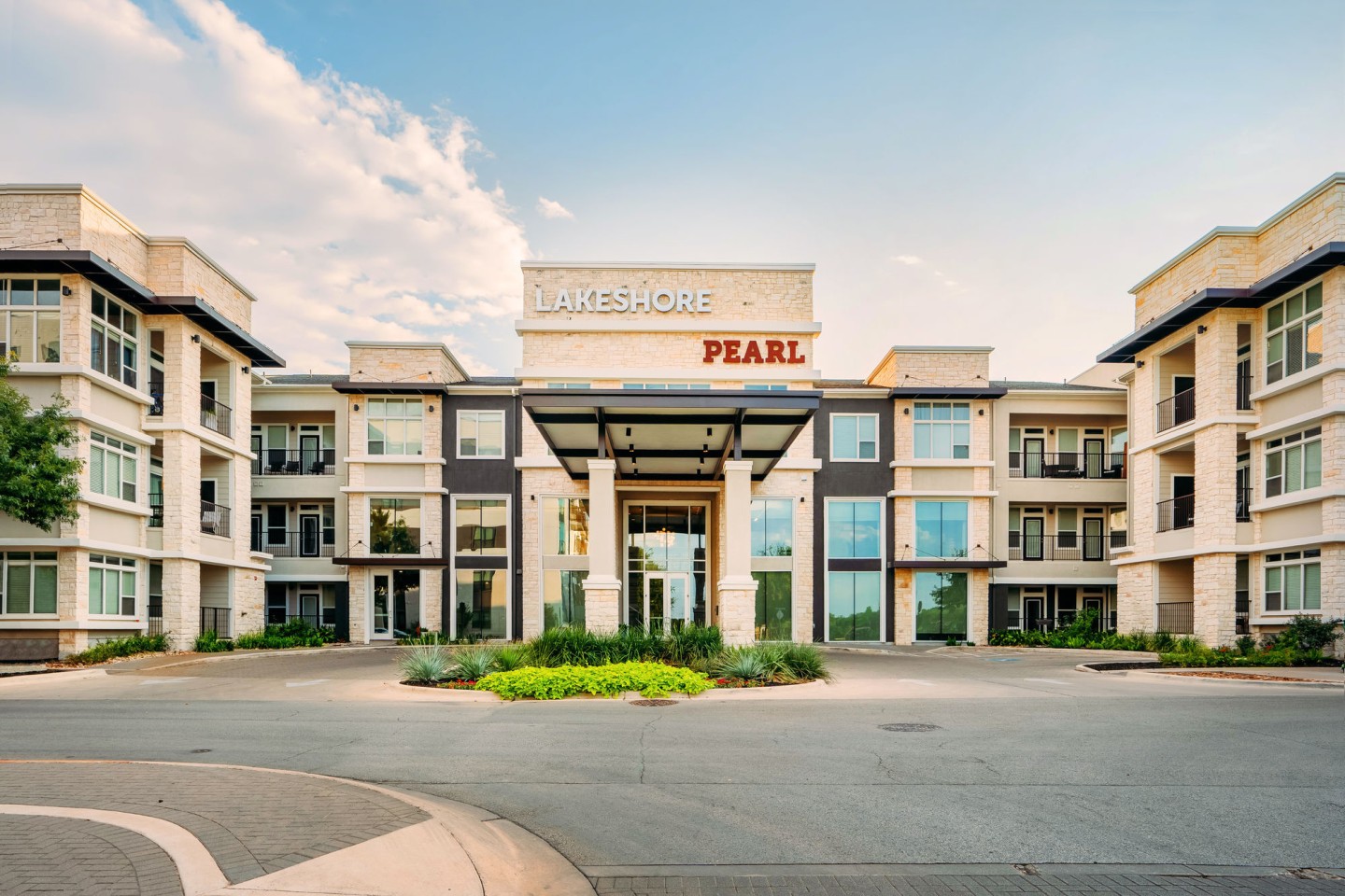 Lakeshore Pearl Image 25