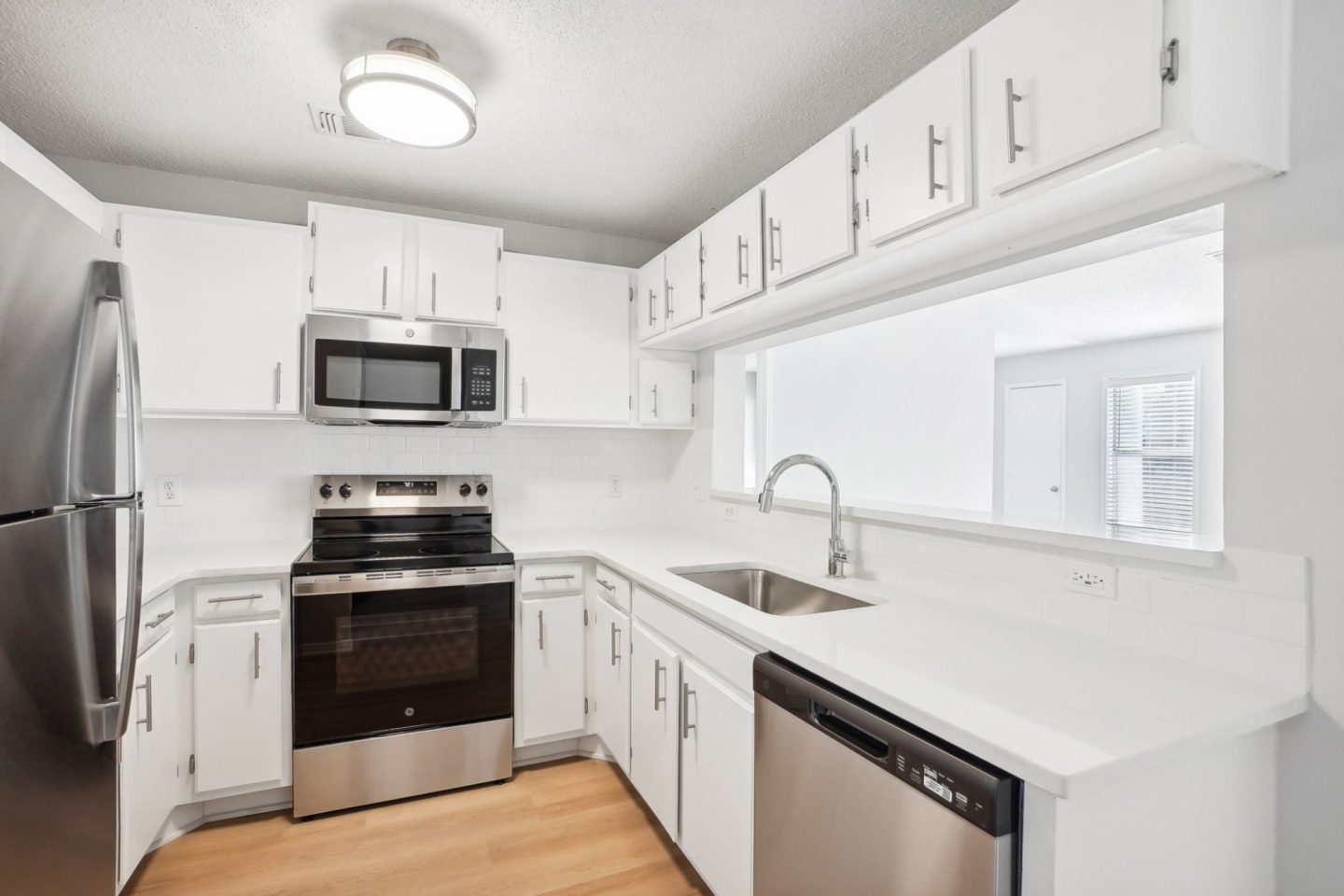 Cambridge Park Apartments Image 2