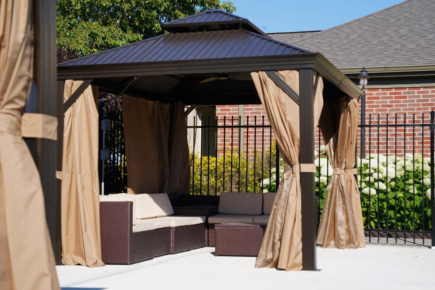 Gateway Crossing Apartment Homes Image 14