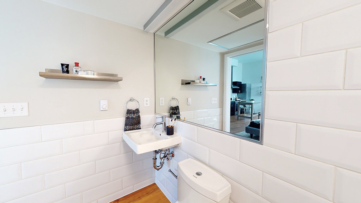 Studio 135 Image 12