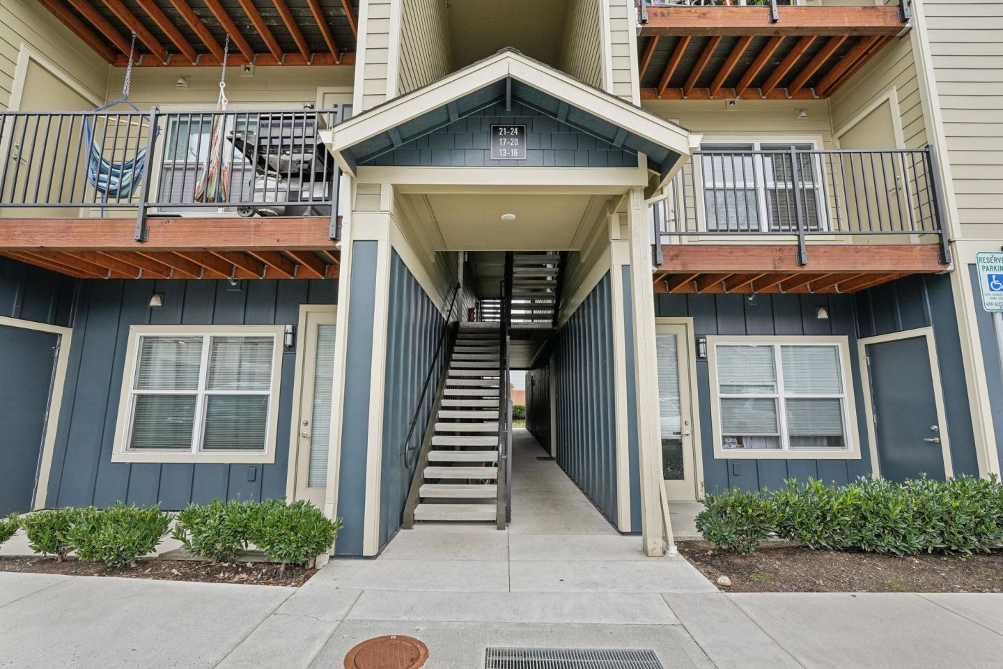 Ava Apartments Image 6