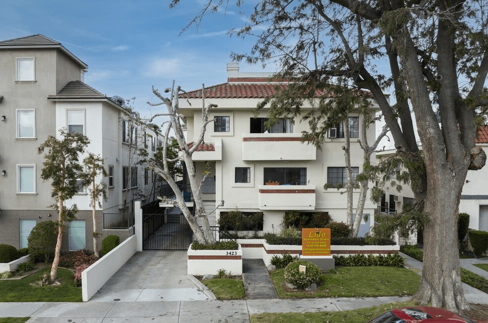3423 Mentone Avenue Image 1