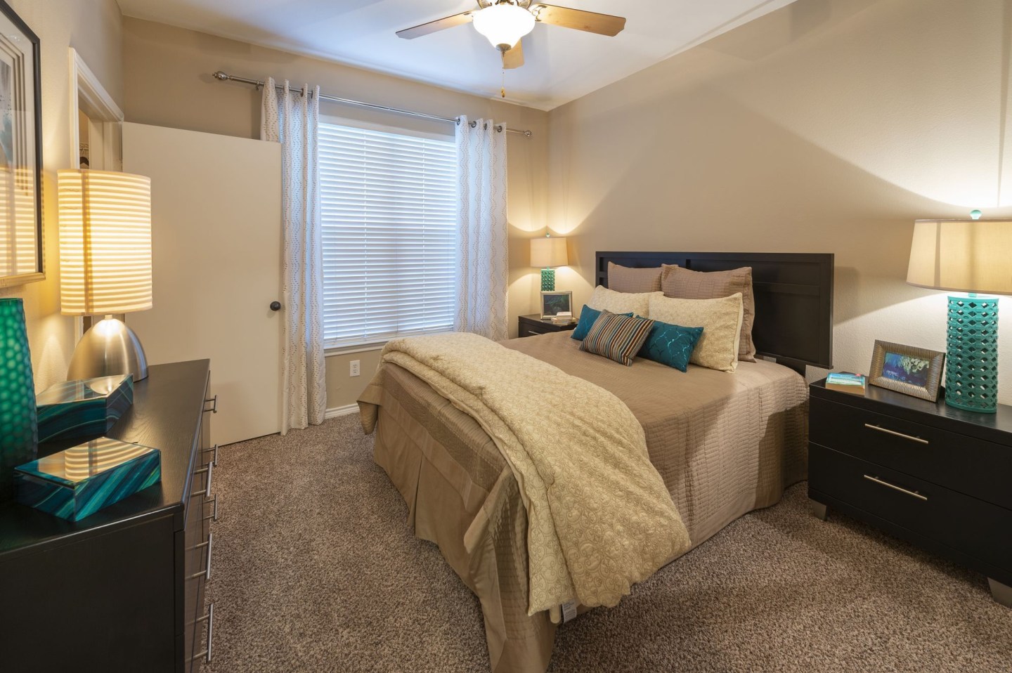 Mandalay at Shadow Lake Apartments Image 32