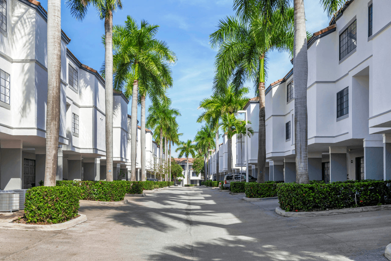 Promenade at Aventura Apartments Image 6