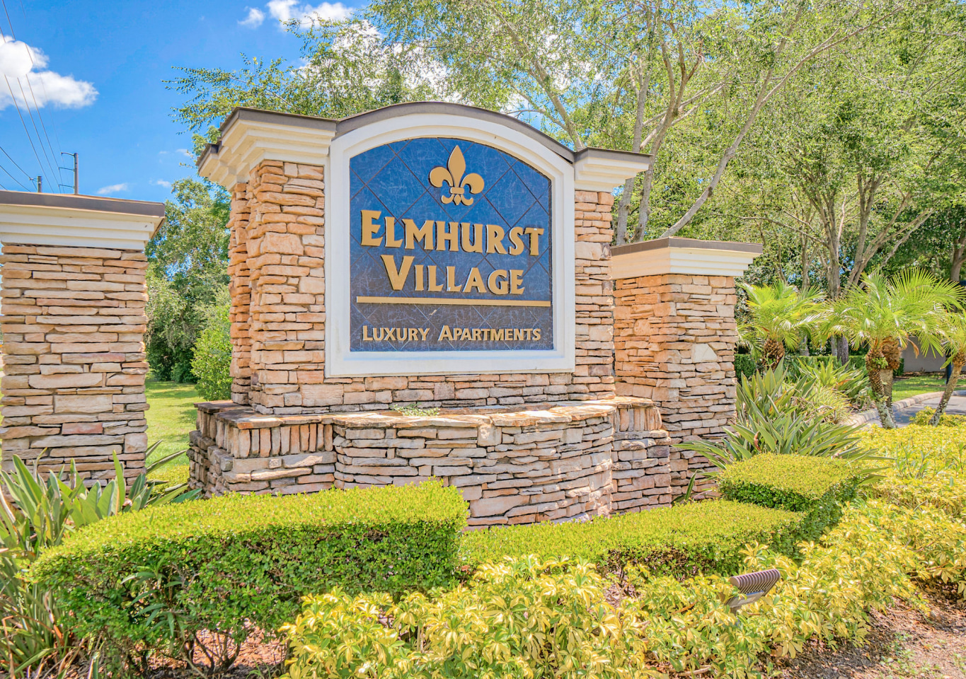 Elmhurst Village Image 42