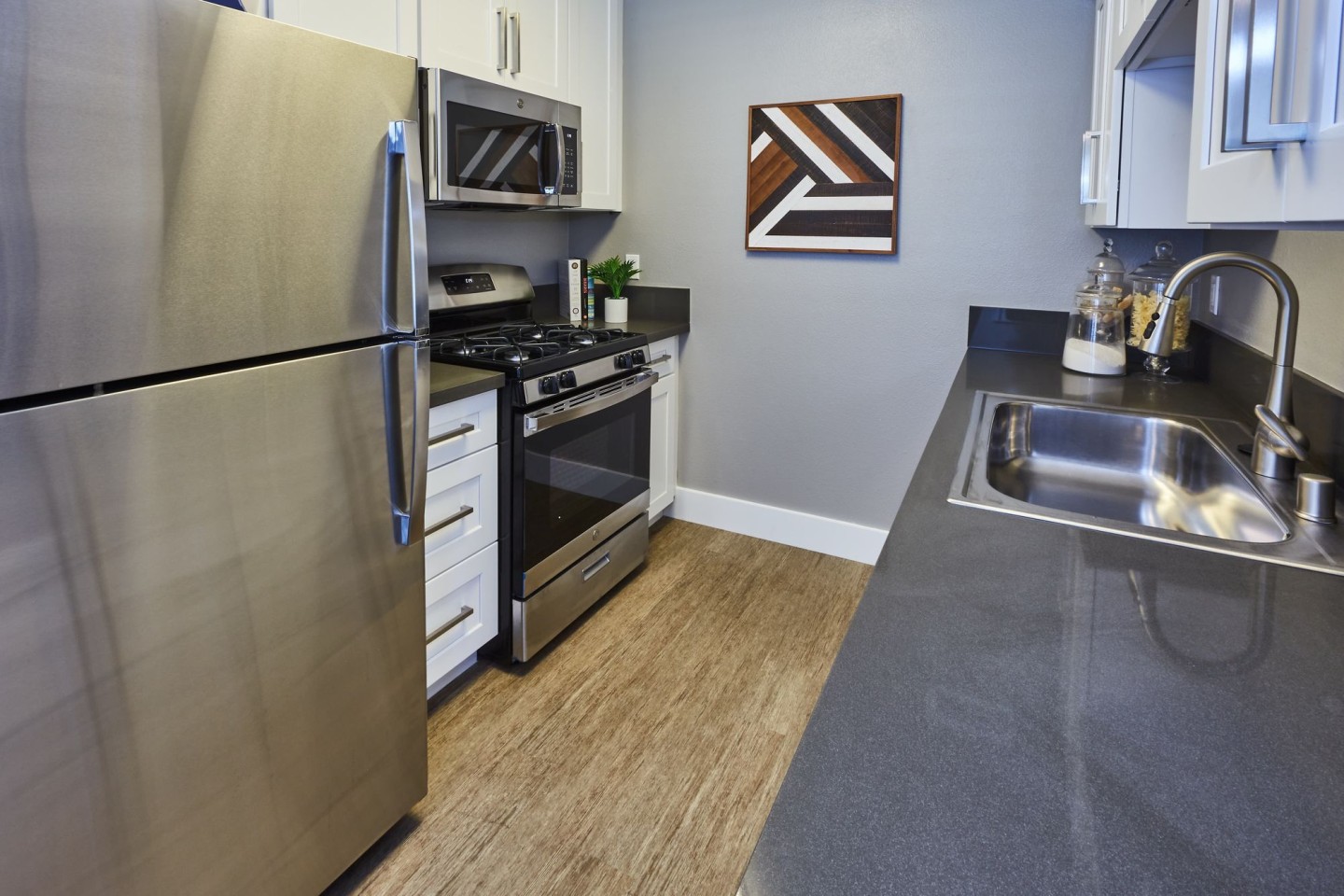 Surfside Villas Image 9