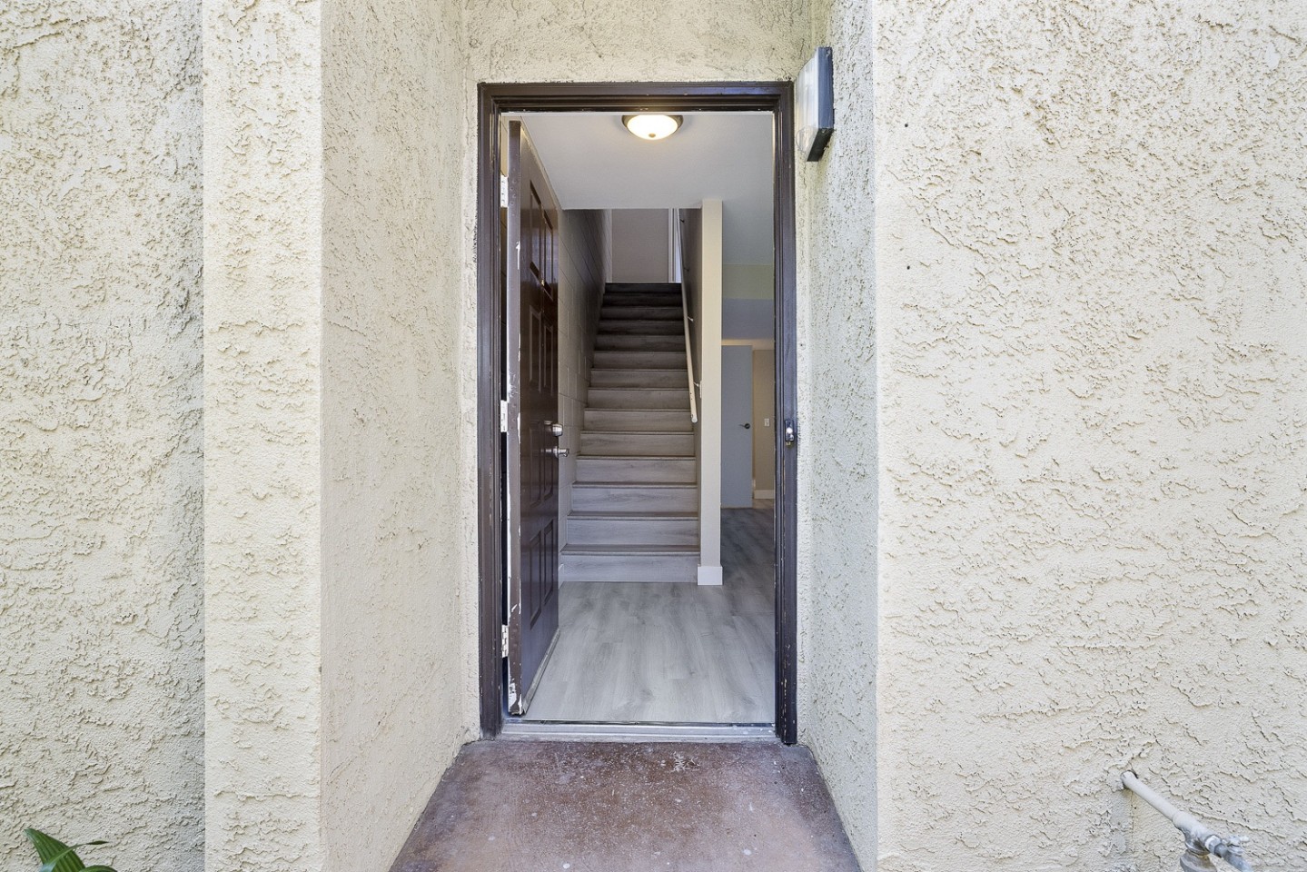 Riverwoods Apartments Image 15