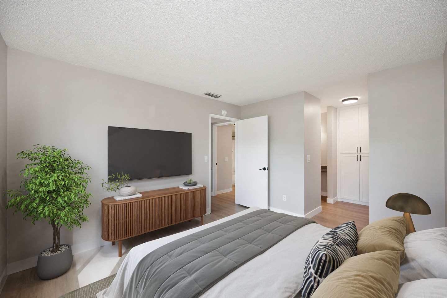 The Harlow Image 6