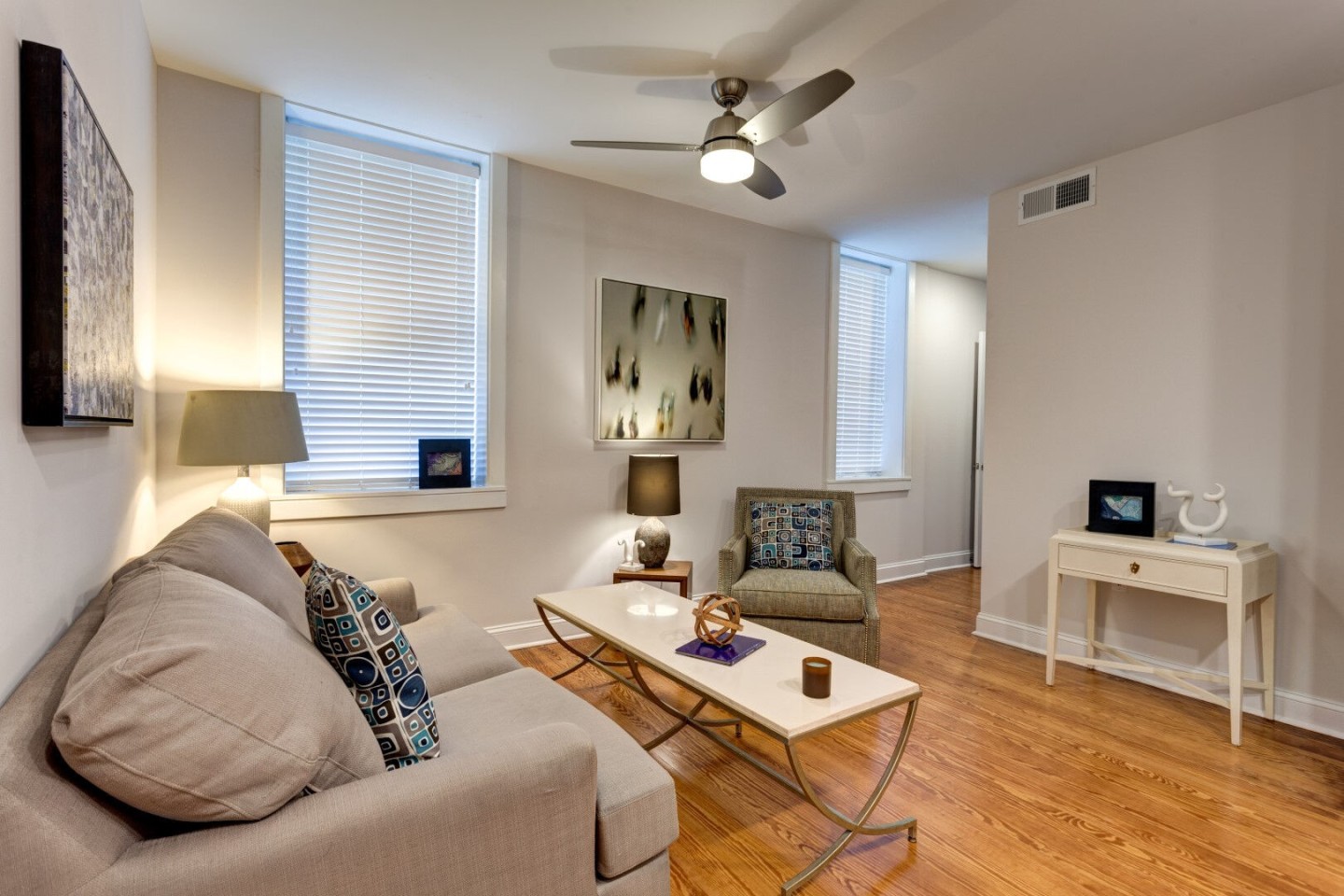 The Loraine Apartments Image 6
