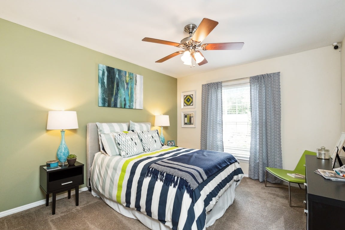 Lake Johnson Mews Image 32