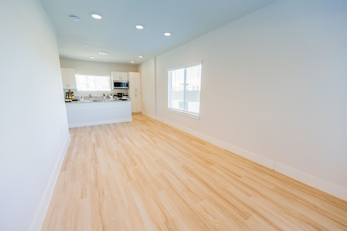 Ensign Apartments Image 6