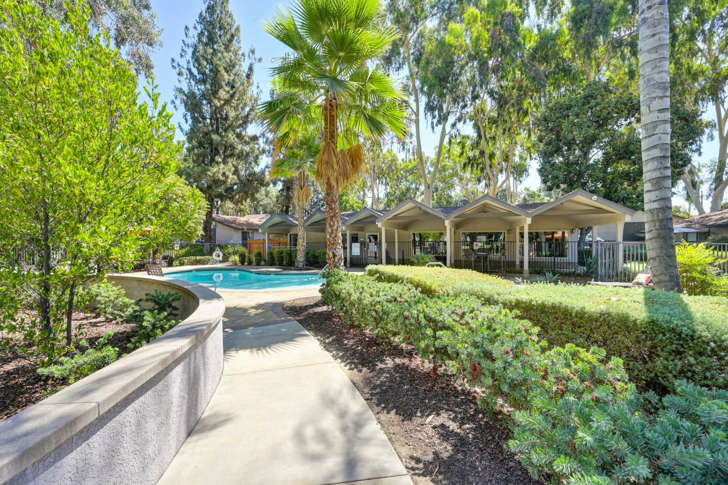 Pinewood Apartments Image 64