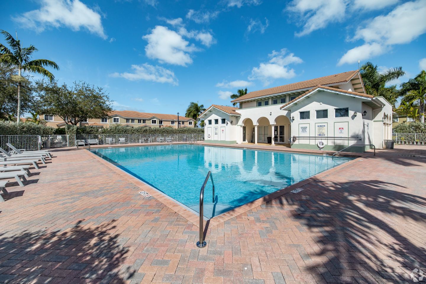 Seascape Pointe Image 16