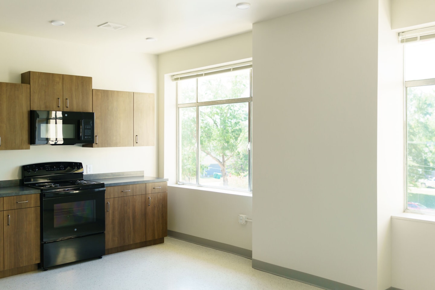 Landmark 301-Senior Living Image 23
