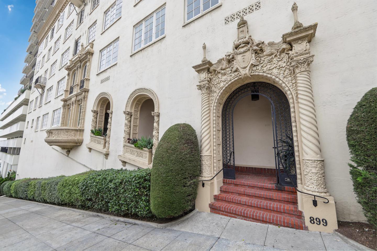 899 Green Street Image 23