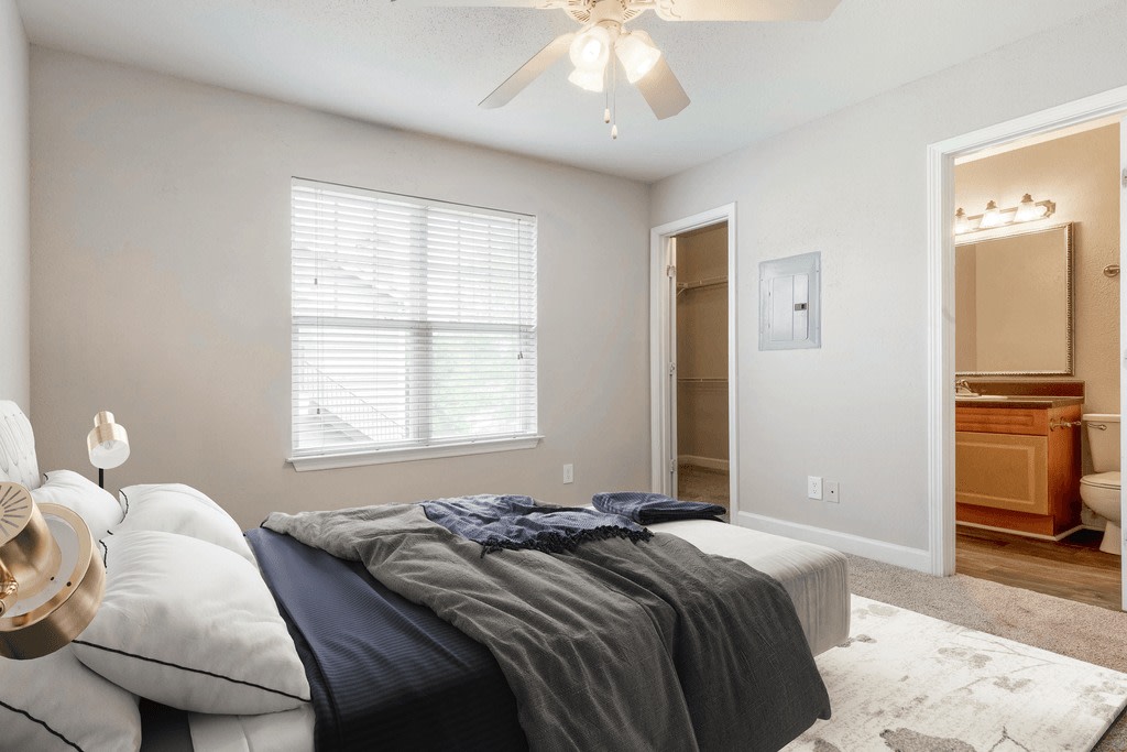 Affordable Housing - Central on the Green Apartment Homes Image 10