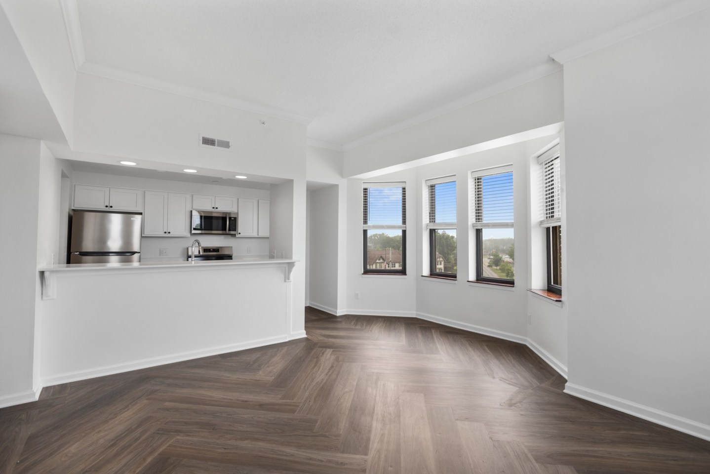 Marott Apartments Image 12