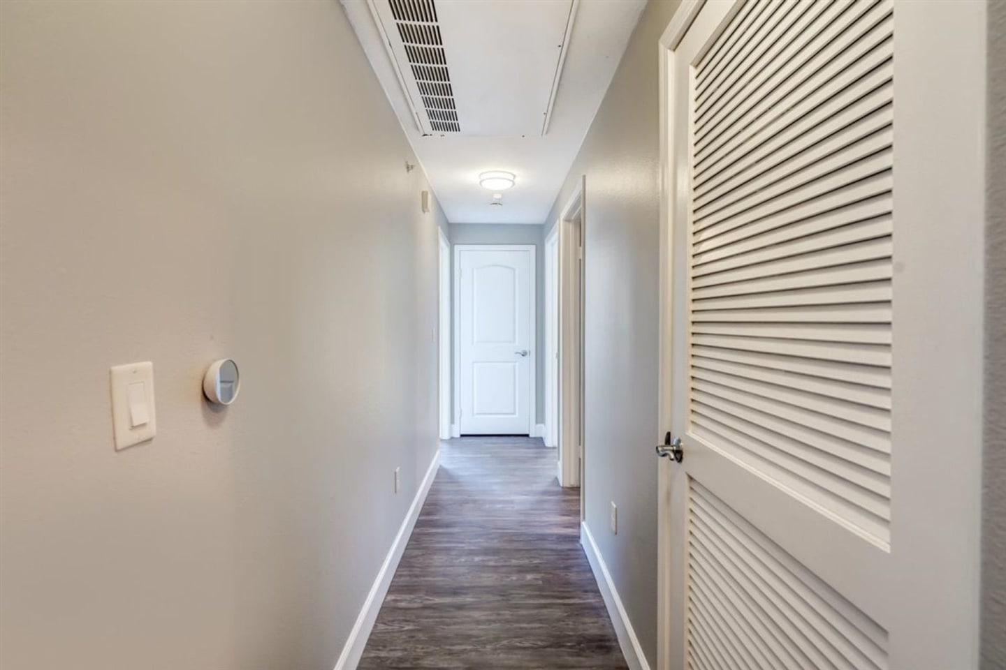 Stadium House Apartments Image 72