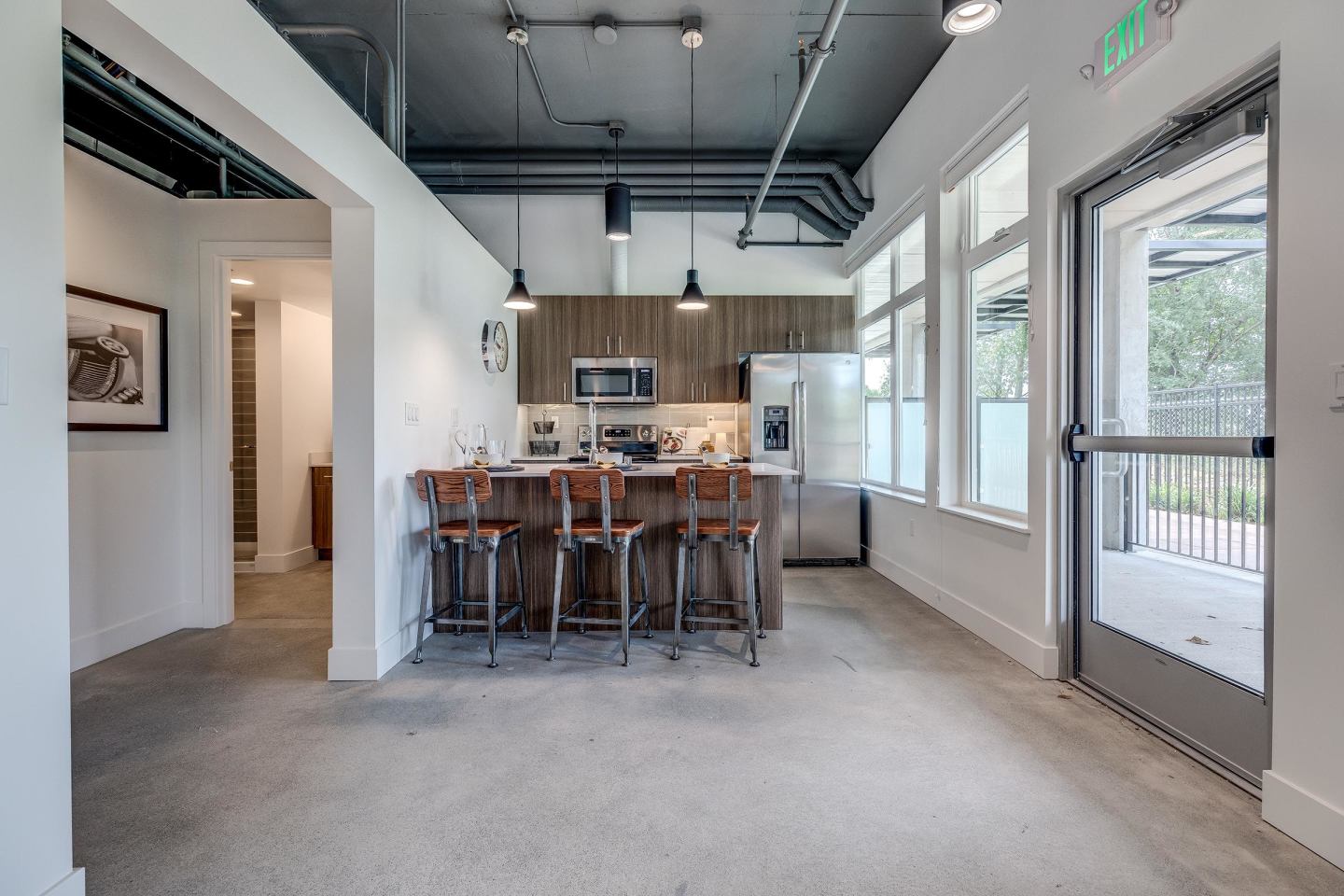 Urban Center Apartments Image 8