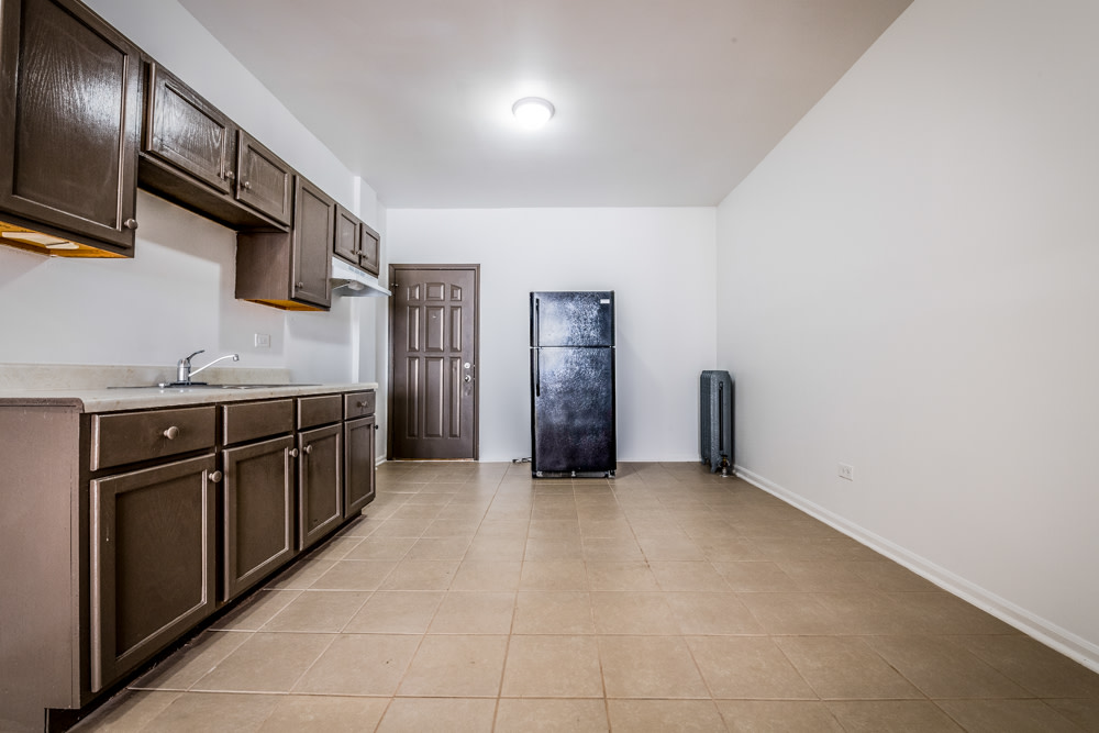 6748 S Blackstone Image 3
