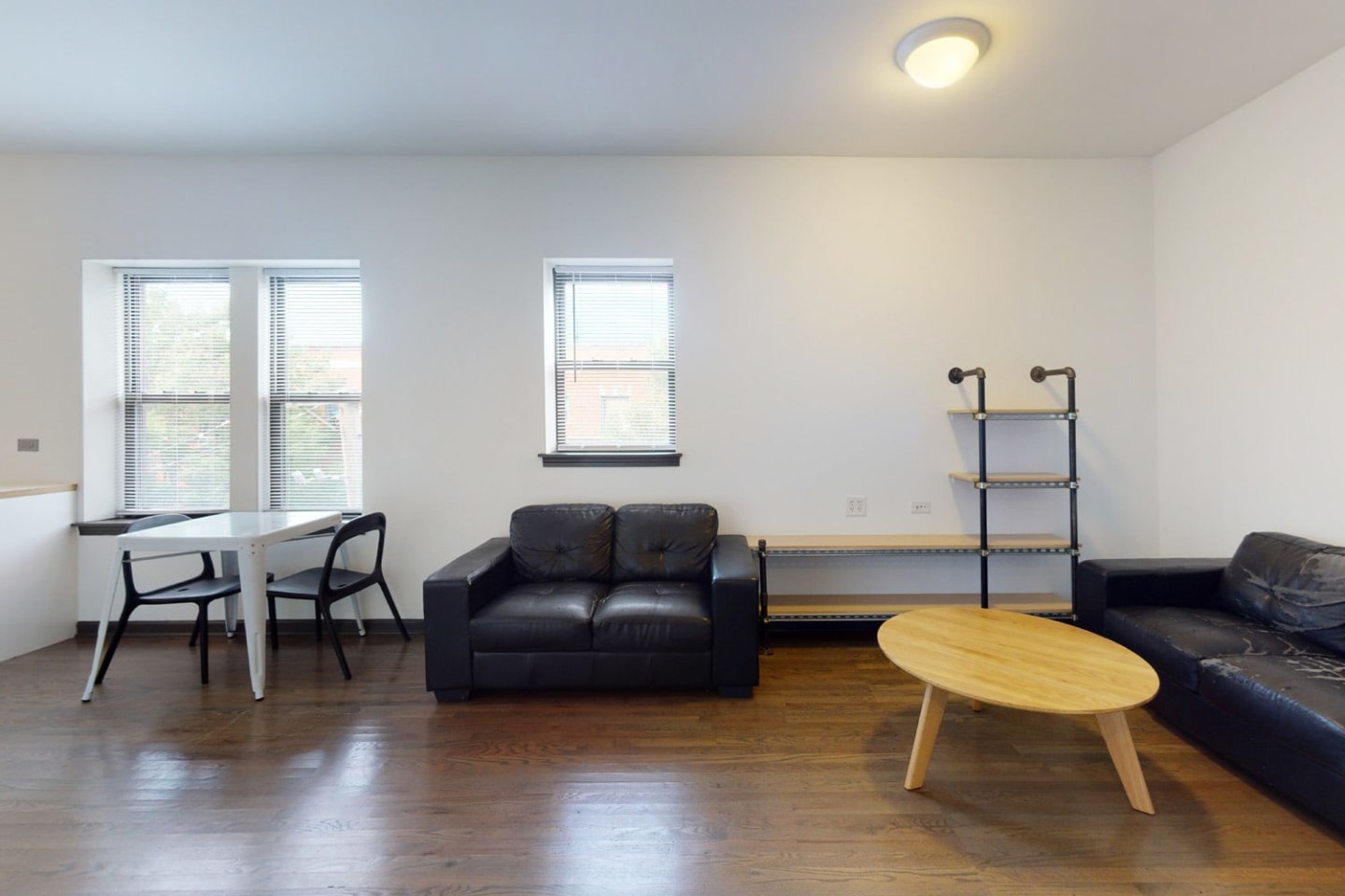 5300 S Drexel Image 11