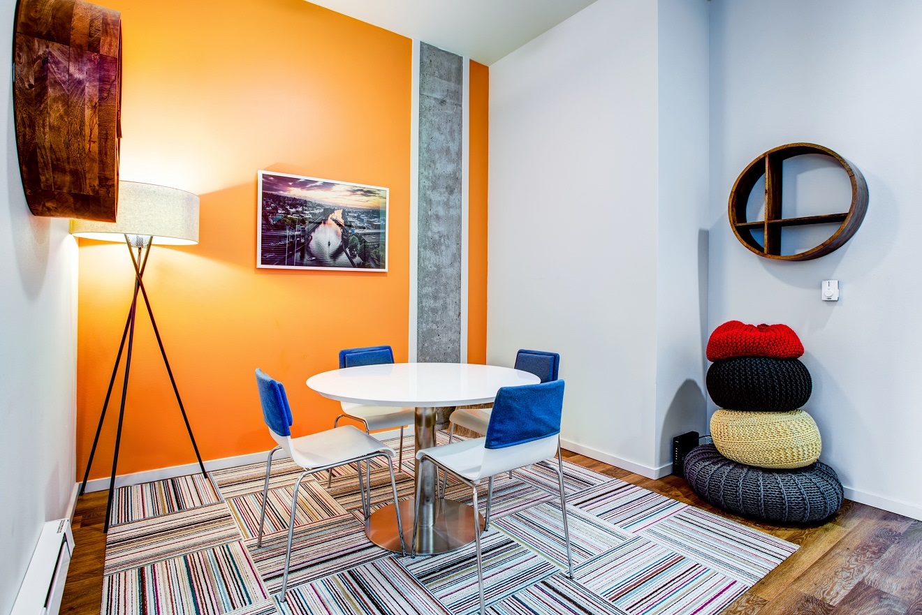 Soren Apartments Image 6
