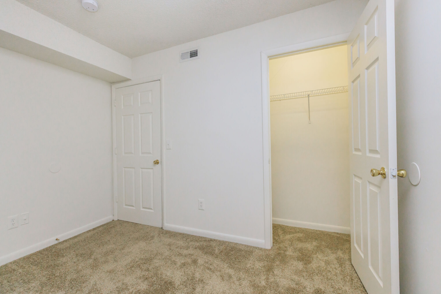 Pinetree Apartments Image 36