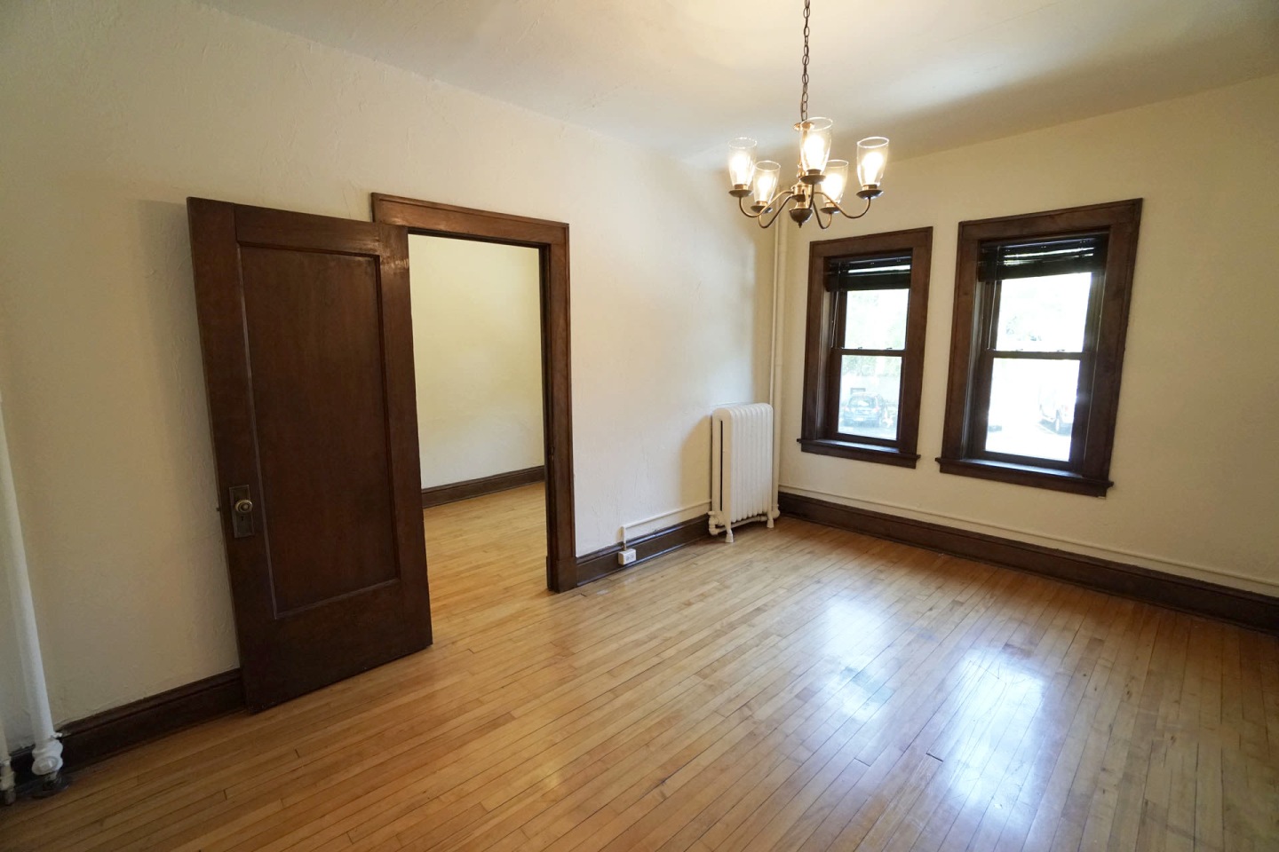 225 Place Apartments Image 11