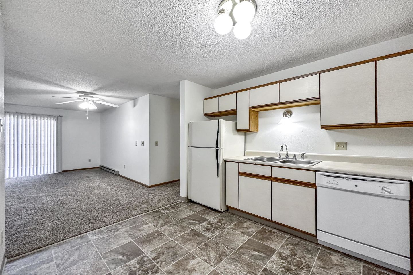 Somerset Apartments Image 20