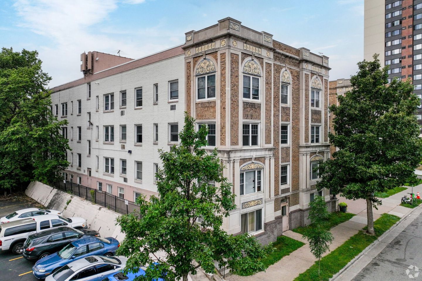 Loring Grove Apartments Image 18