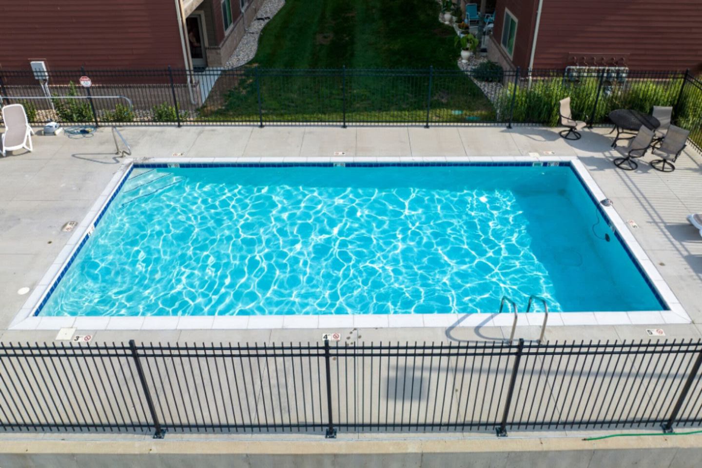 Sunset Villas Apartments Image 2