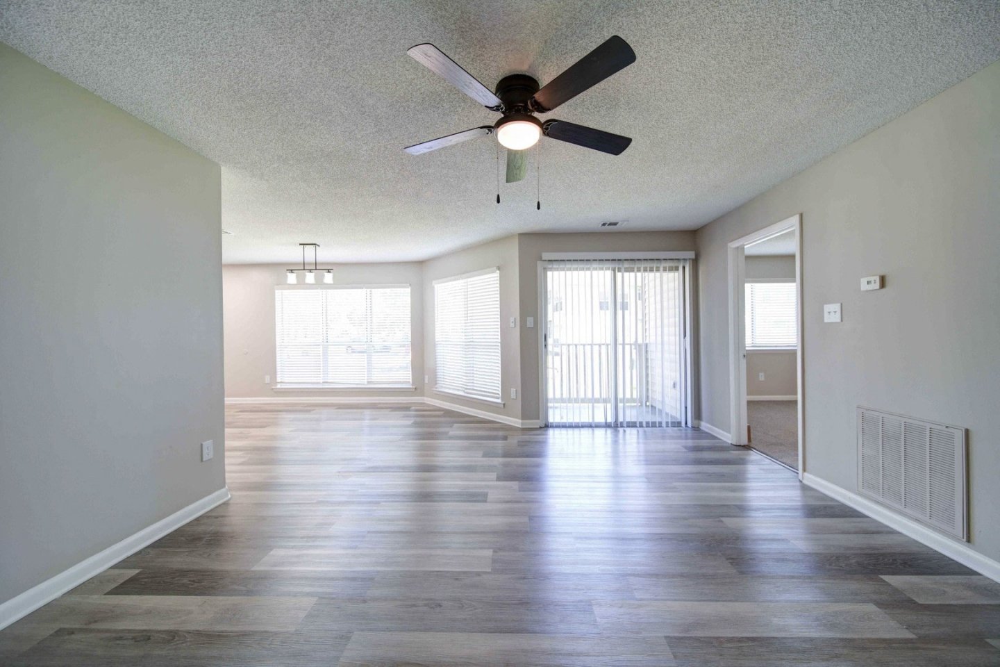 The George Apartments Image 19