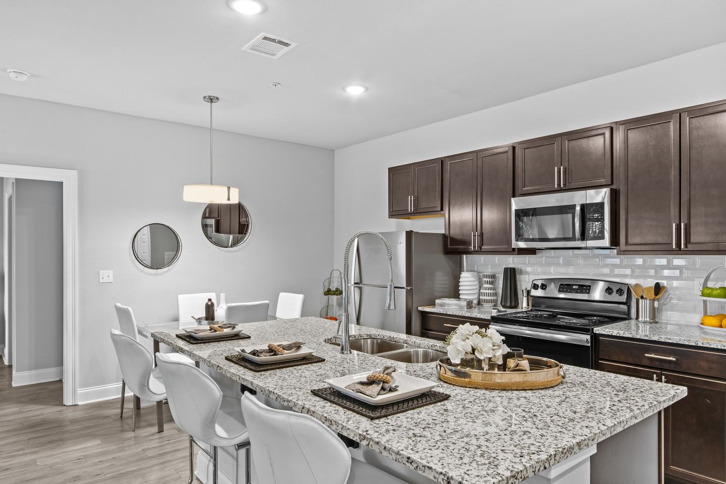 The Heights Luxury Apartments Image 4