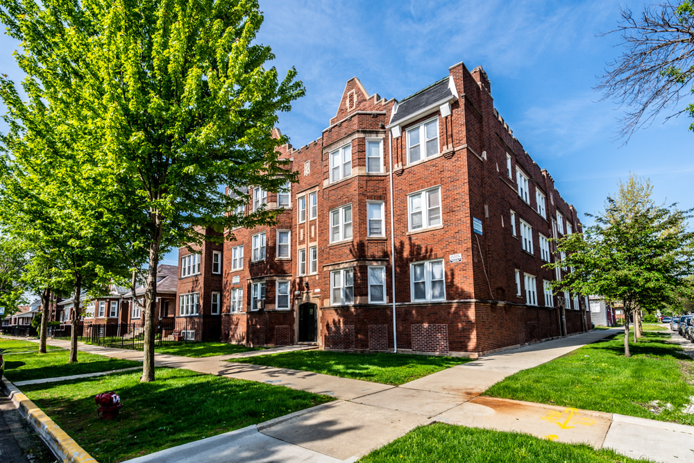 Chicago Lawn Apartments Image 2