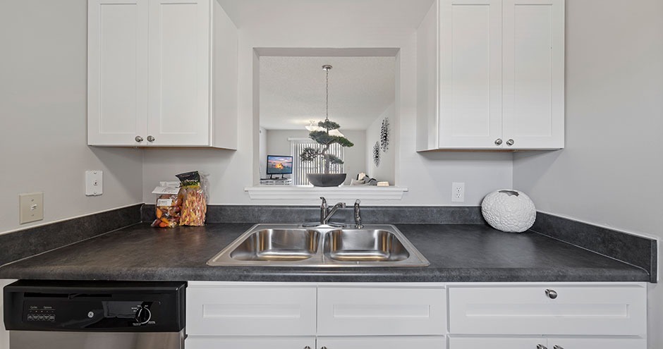 Student Housing - Seahawk Retreat Image 3