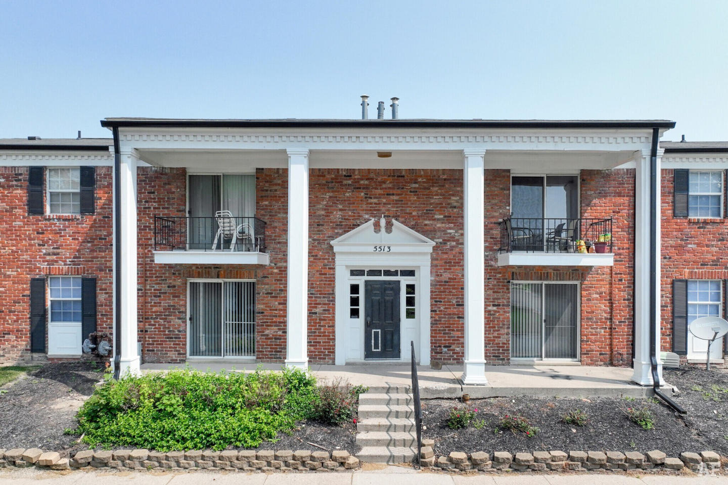 Lenox Image 41