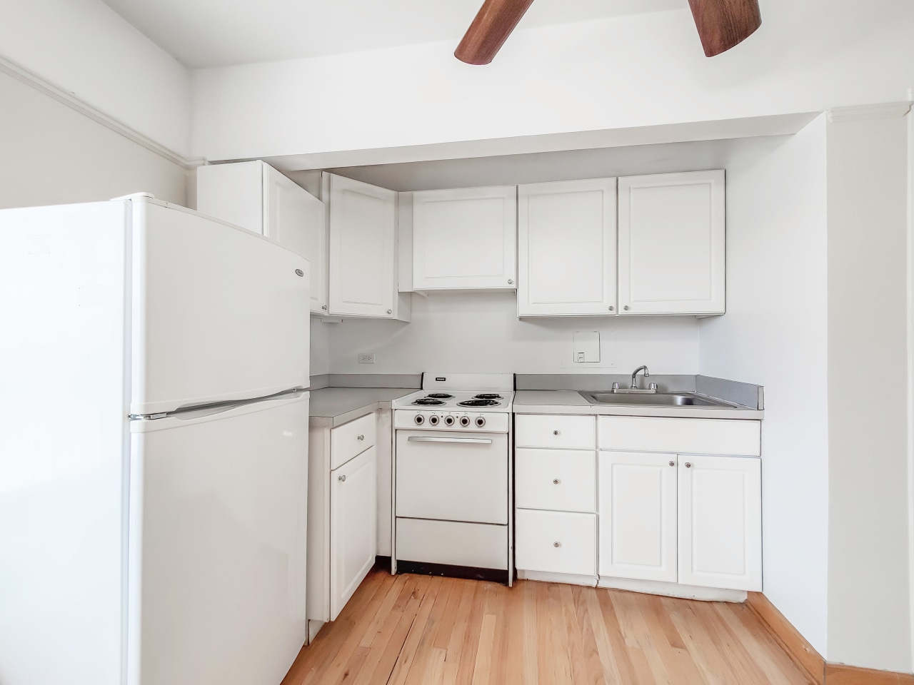 Clarendon Shores Image 15