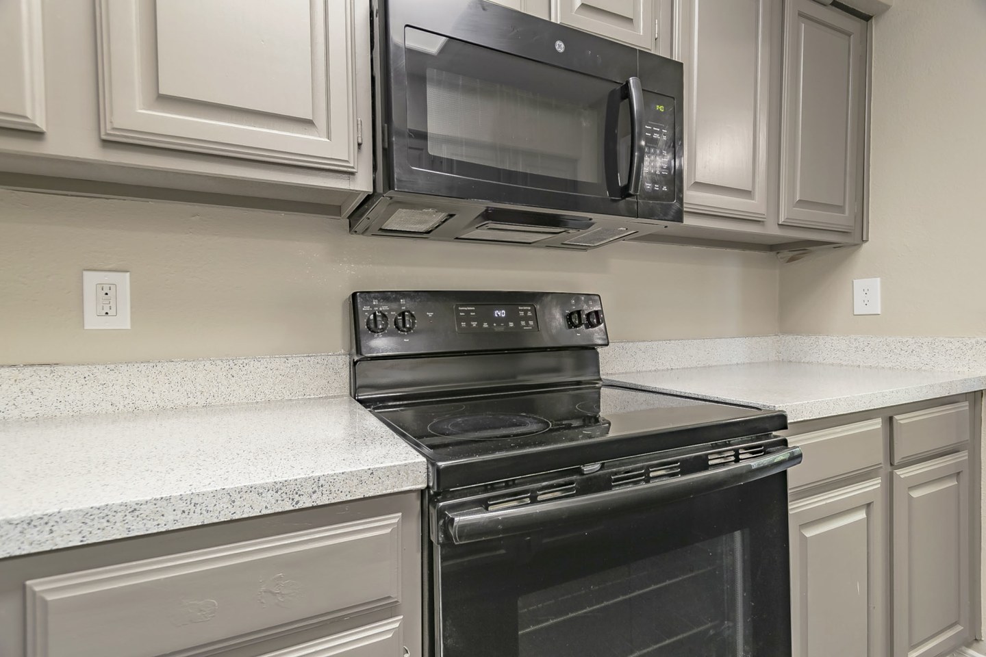 Broadmoor Villa Image 13