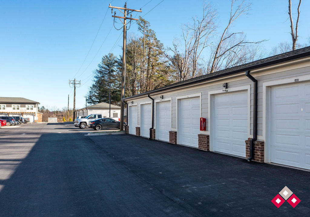 Summit at Hendersonville Image 53