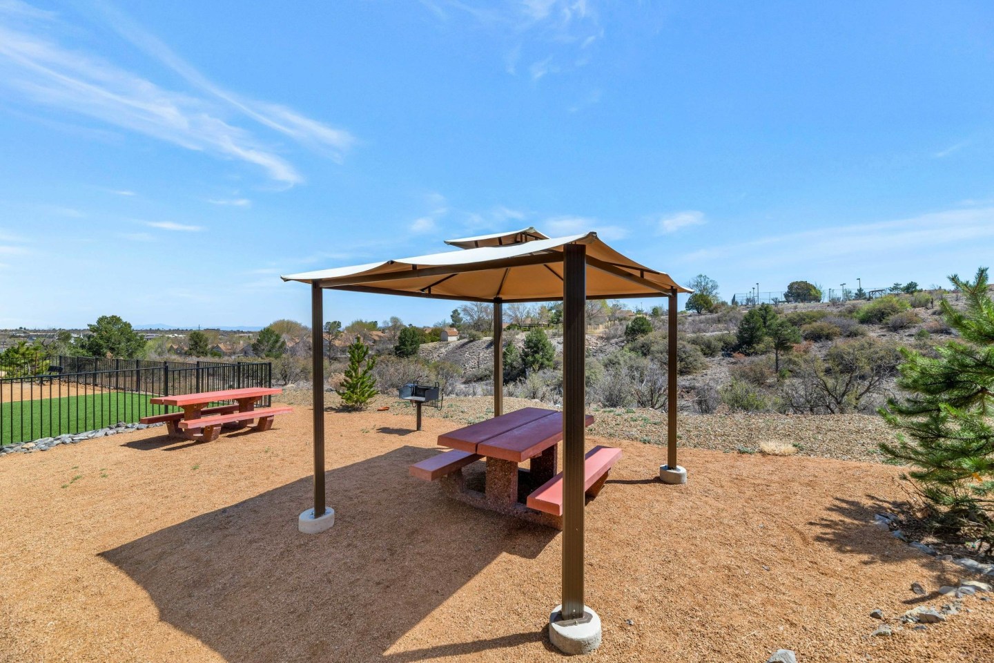 Willow Creek Apartments Image 8