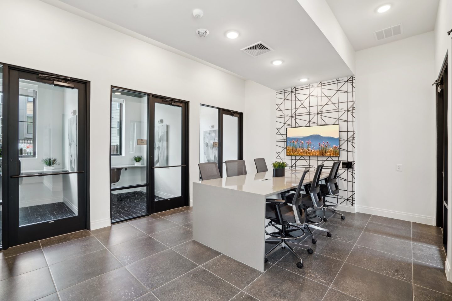 The Pullman Luxury Apartment Homes Image 101
