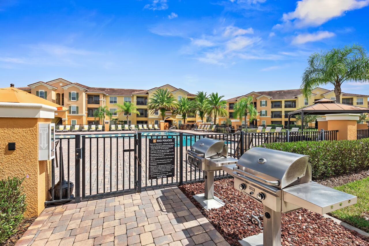 Trinity Club Apartments Image 19