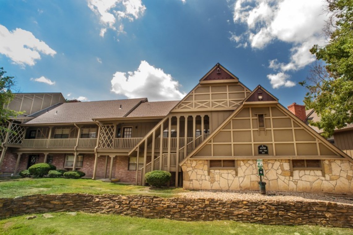 Chalet Apartments Image 18