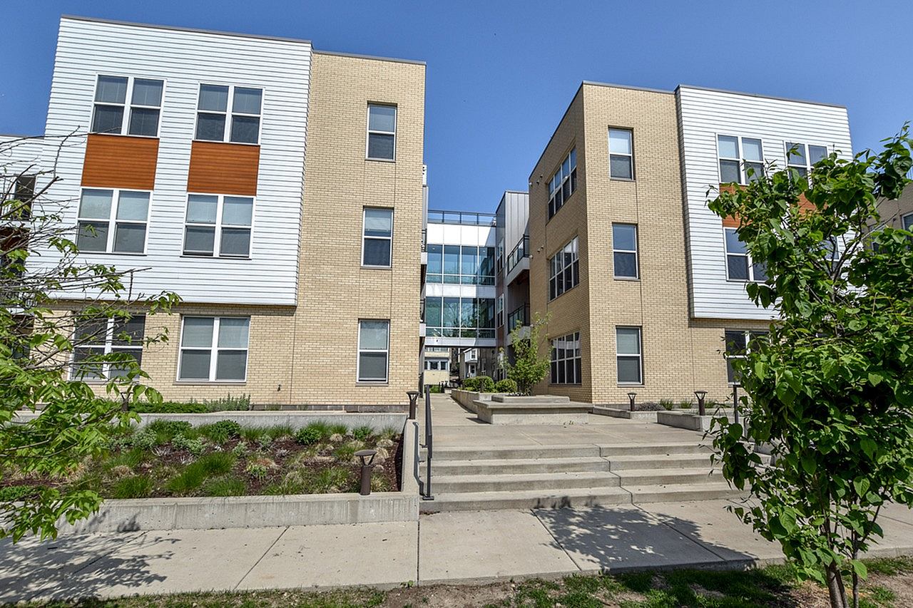 700 East Image 47