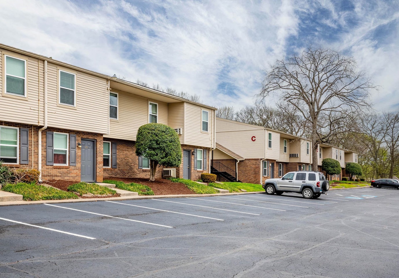 Dupont Avenue Apartments Image 25