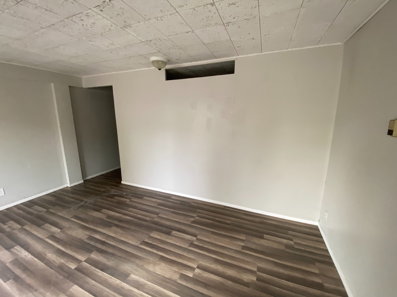 University Villa Apartments Image 33