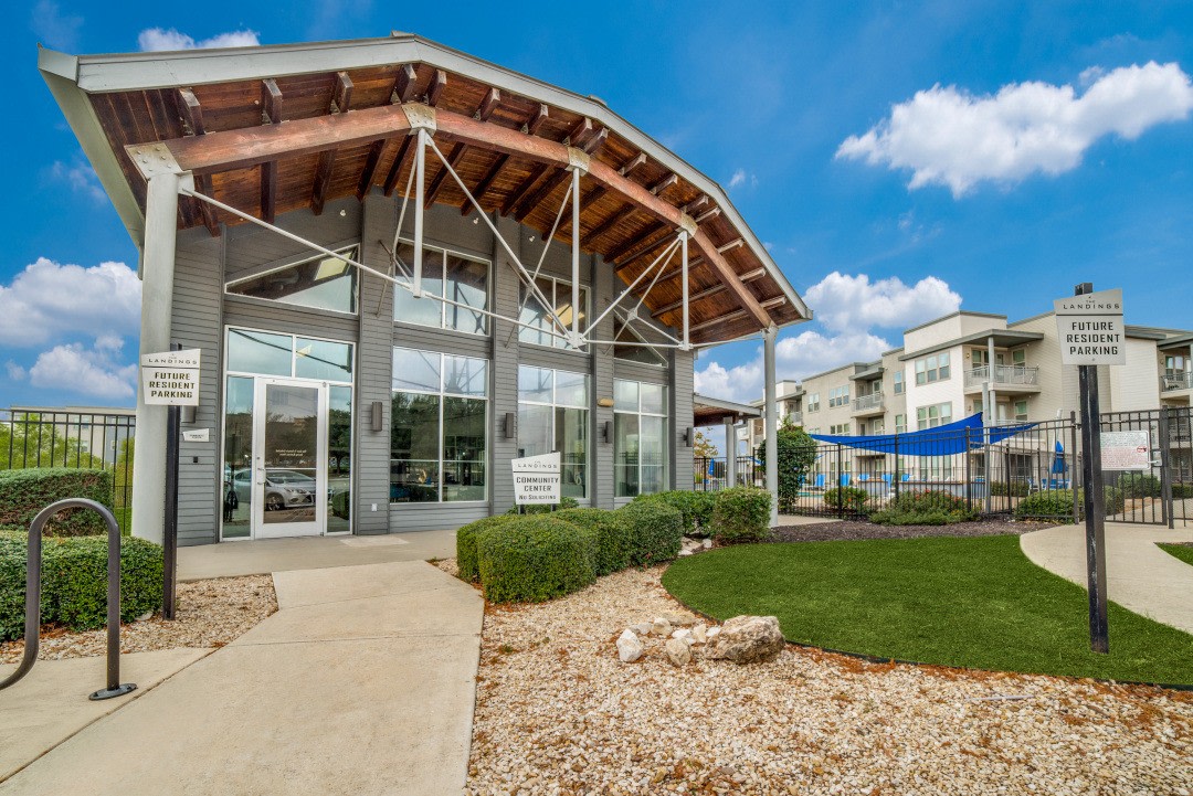 The Landings at Brooks City Base Image 27