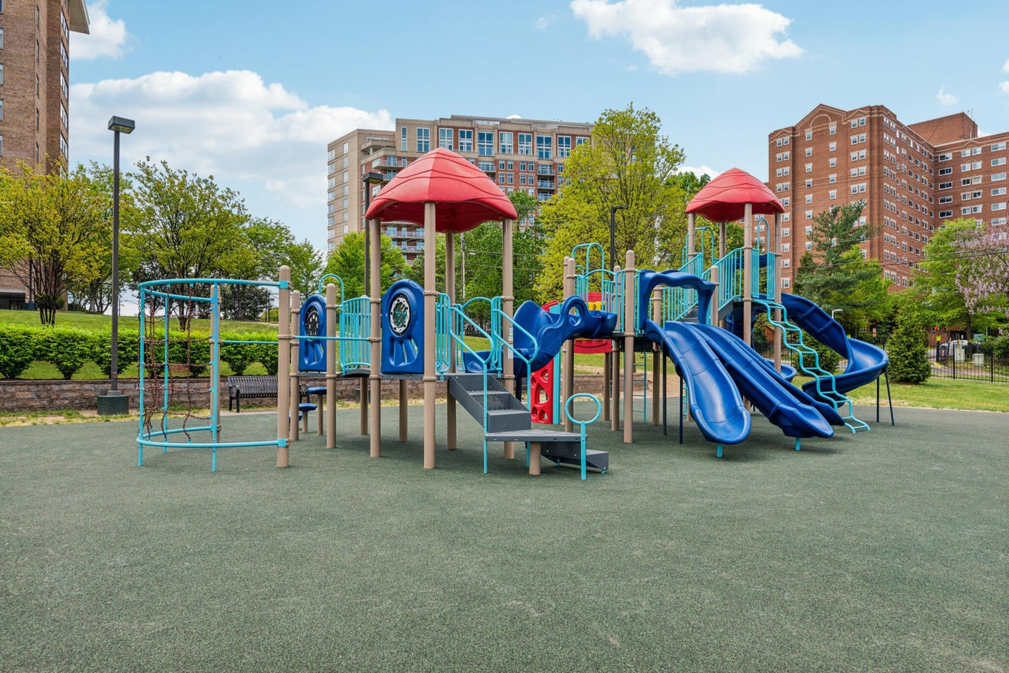 Wildwood Towers Image 12
